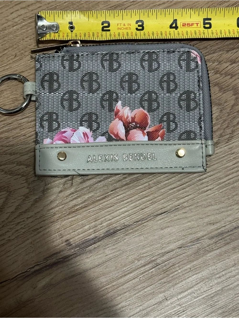 Alexis bendel Women Floral Printed Card Holder